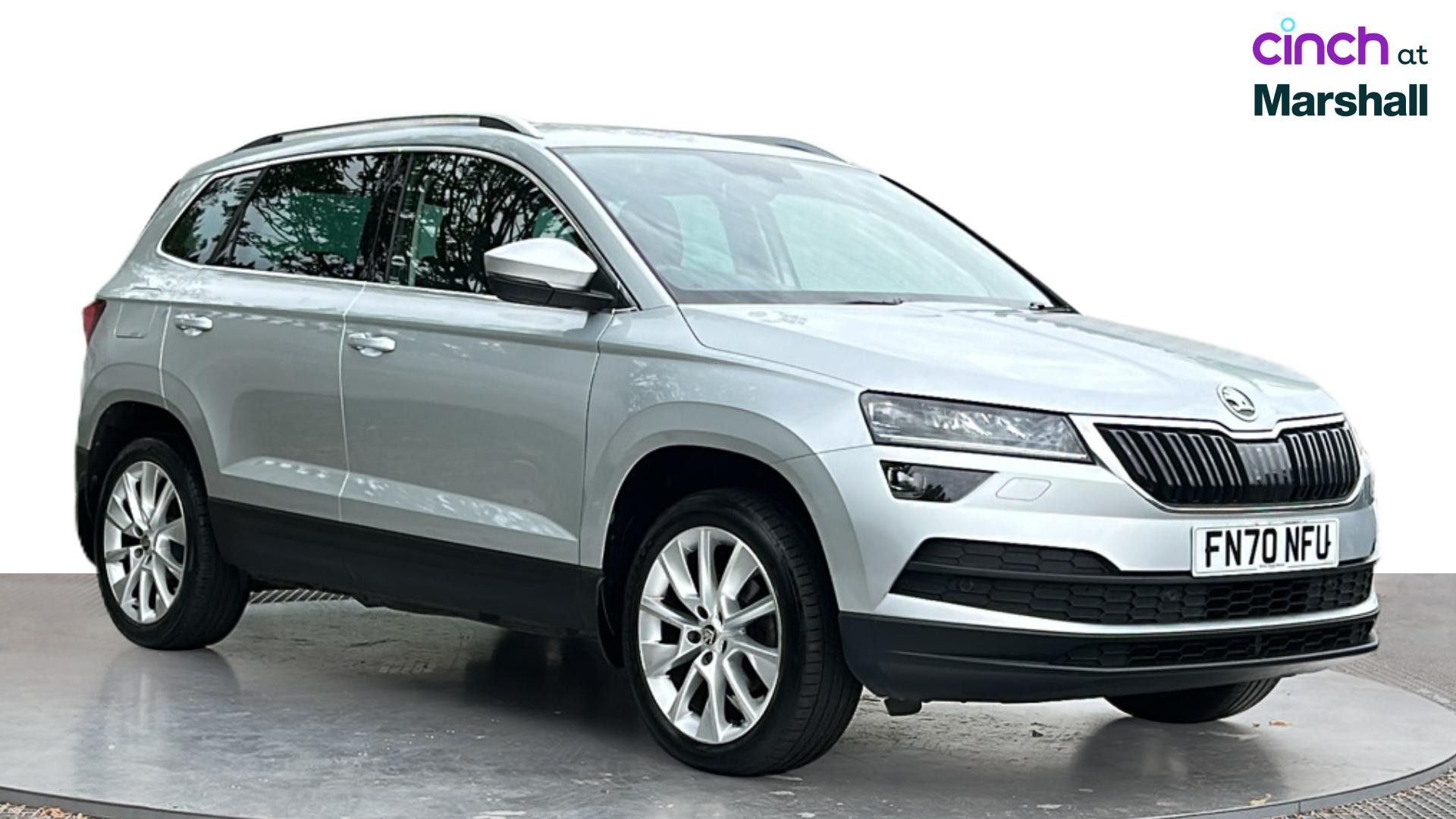 Skoda Karoq listing photo