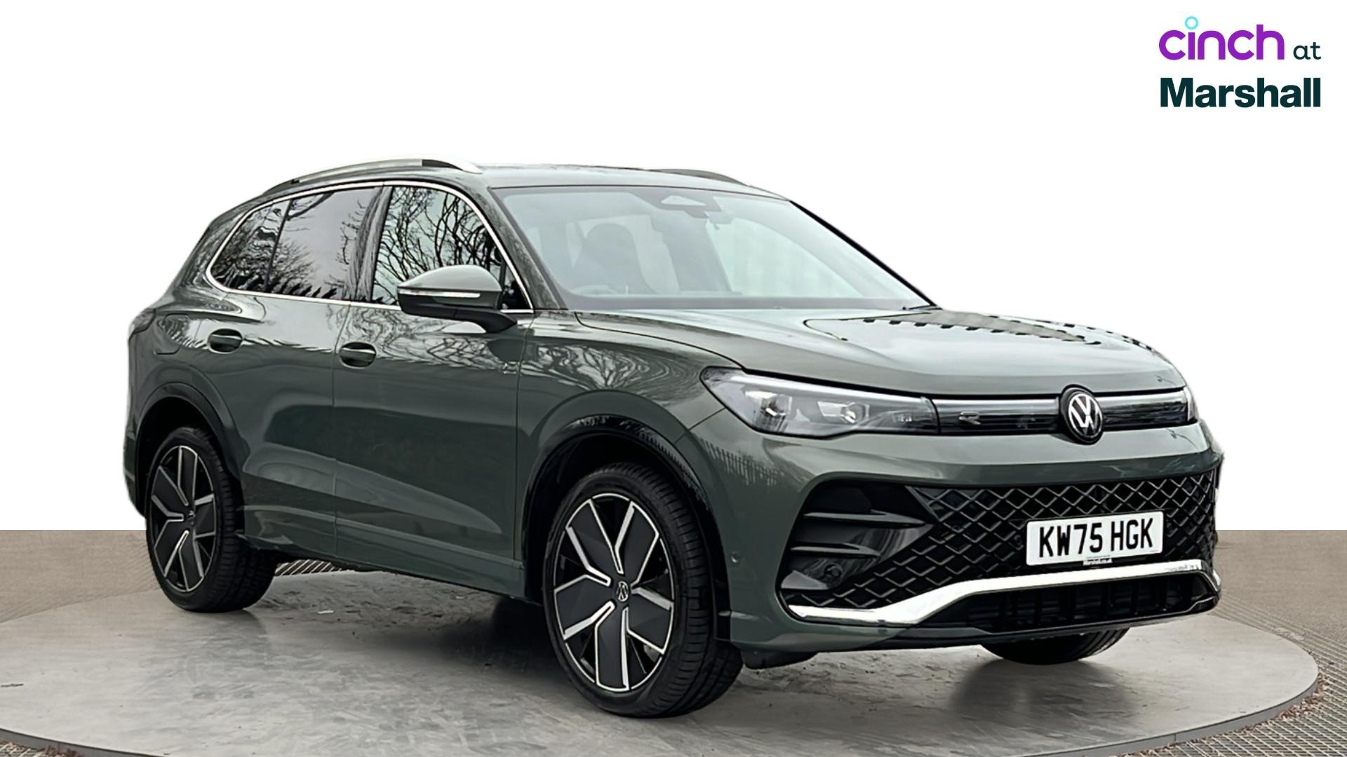 Volkswagen Tiguan listing photo