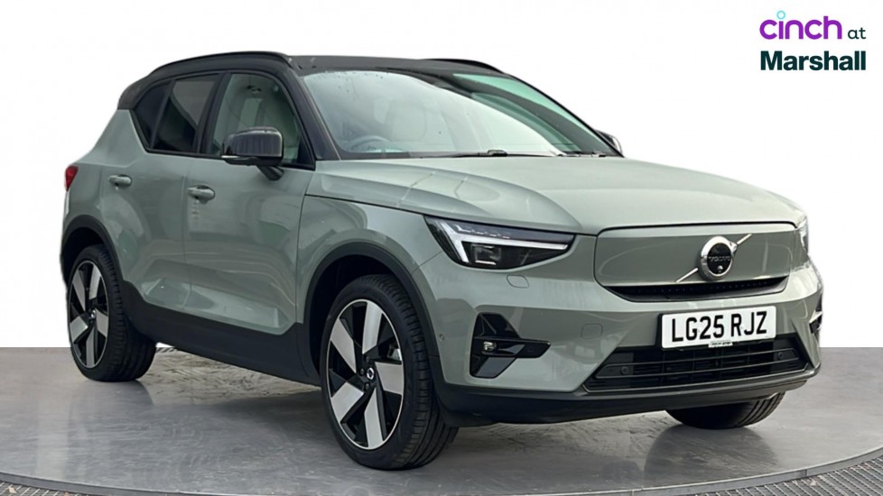 2025 Volvo EX40