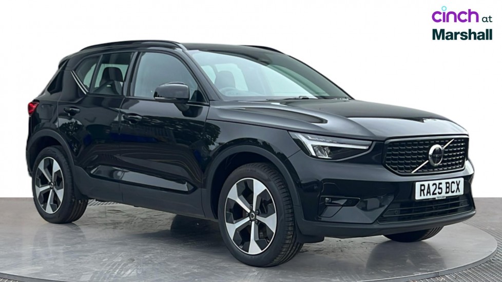 2025 Volvo XC40