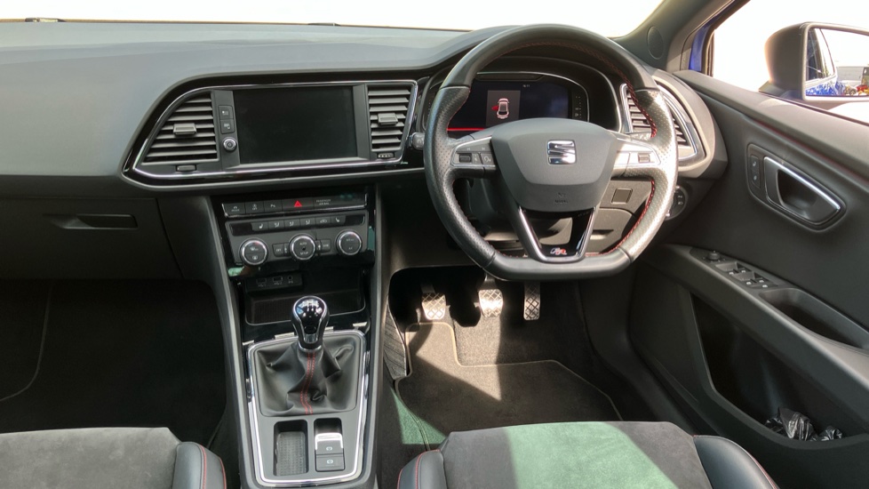 SEAT Leon 1.5 TSI EVO 150 FR Black Edition [EZ] 5dr Petrol Hatchback - Image 10