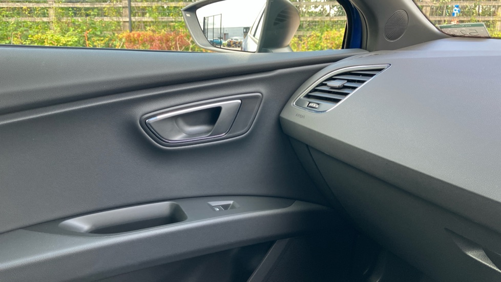 SEAT Leon 1.5 TSI EVO 150 FR Black Edition [EZ] 5dr Petrol Hatchback - Image 28