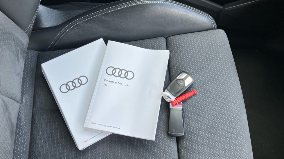 Audi Q5 40 TDI Quattro S Line 5dr S Tronic Diesel Estate - Image 19
