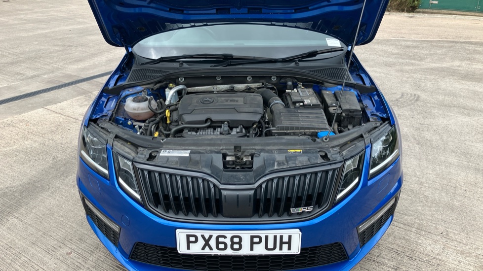 Skoda Octavia 2.0 TSI 245 vRS 5dr [Black Pack] Petrol Hatchback - Image 8