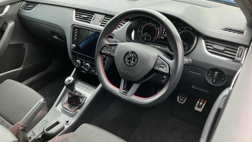 Skoda Octavia 2.0 TSI 245 vRS 5dr [Black Pack] Petrol Hatchback - Image 11