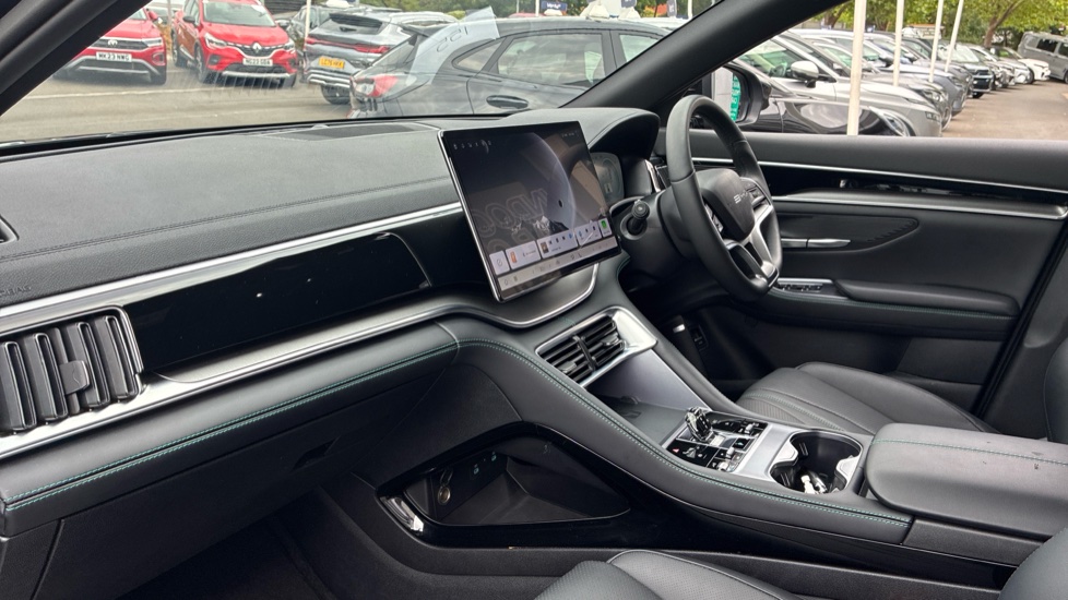 BYD Seal U 1.5 DM-i Comfort 5dr Auto Estate - Image 9