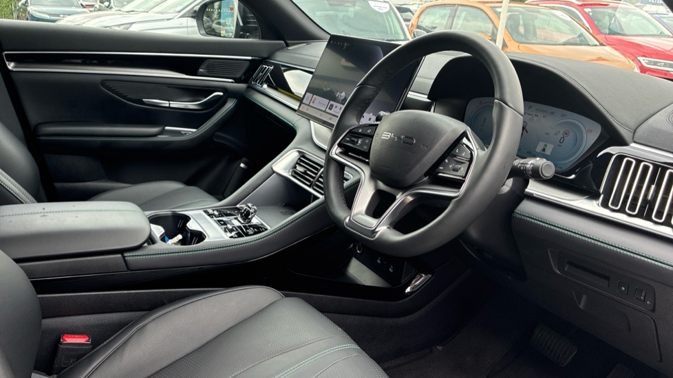 BYD Seal U 1.5 DM-i Comfort 5dr Auto Estate - Image 11