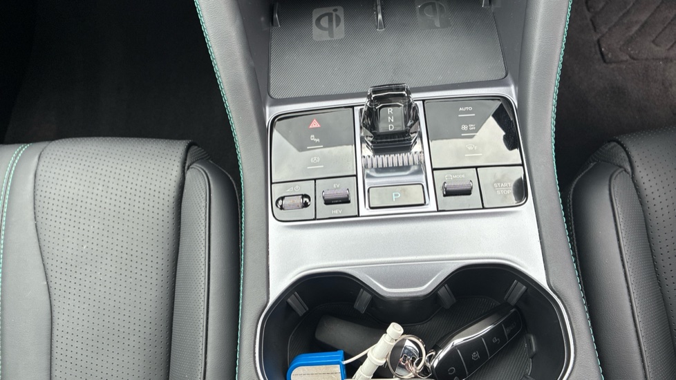 BYD Seal U 1.5 DM-i Comfort 5dr Auto Estate - Image 13