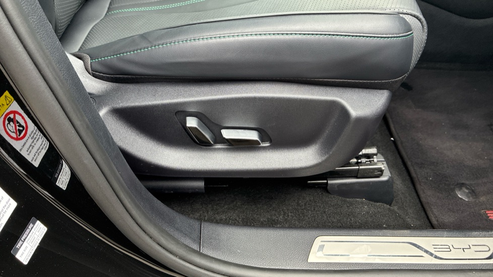 BYD Seal U 1.5 DM-i Comfort 5dr Auto Estate - Image 31