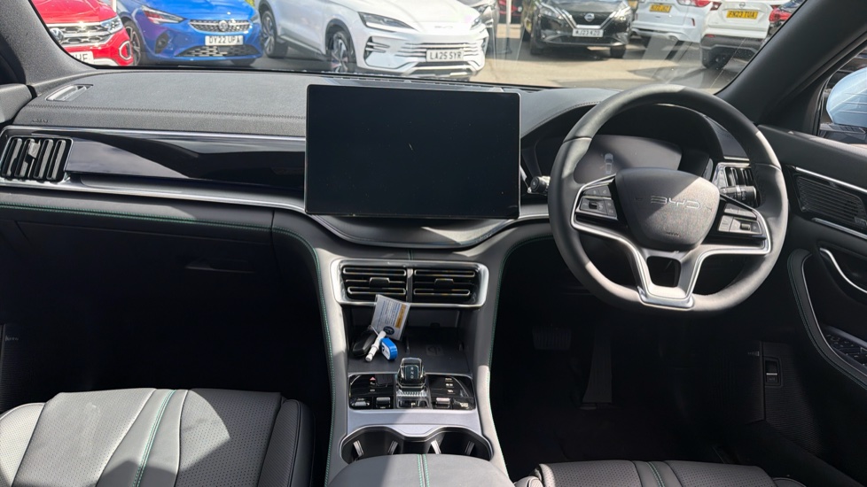 BYD Seal U 1.5 DM-i Boost 5dr Auto Estate - Image 10