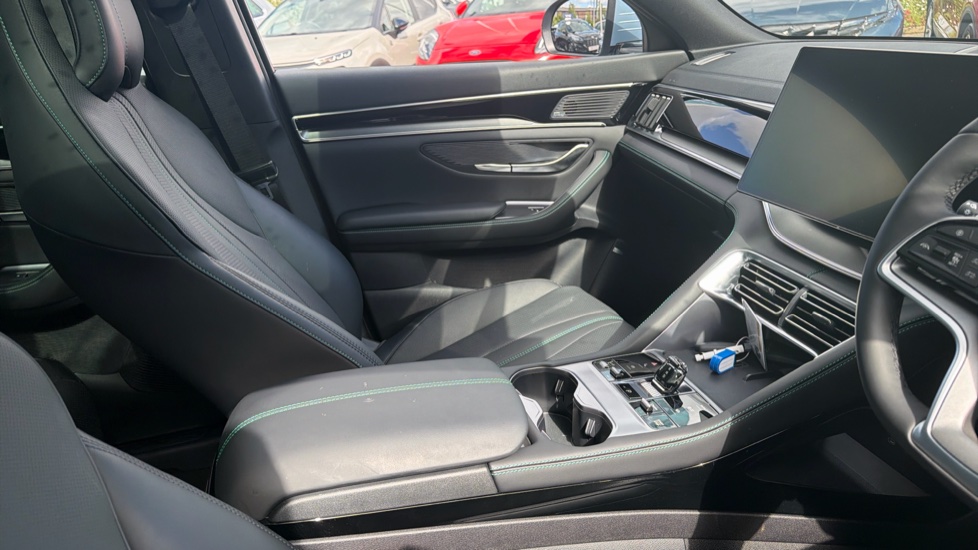 BYD Seal U 1.5 DM-i Boost 5dr Auto Estate - Image 14