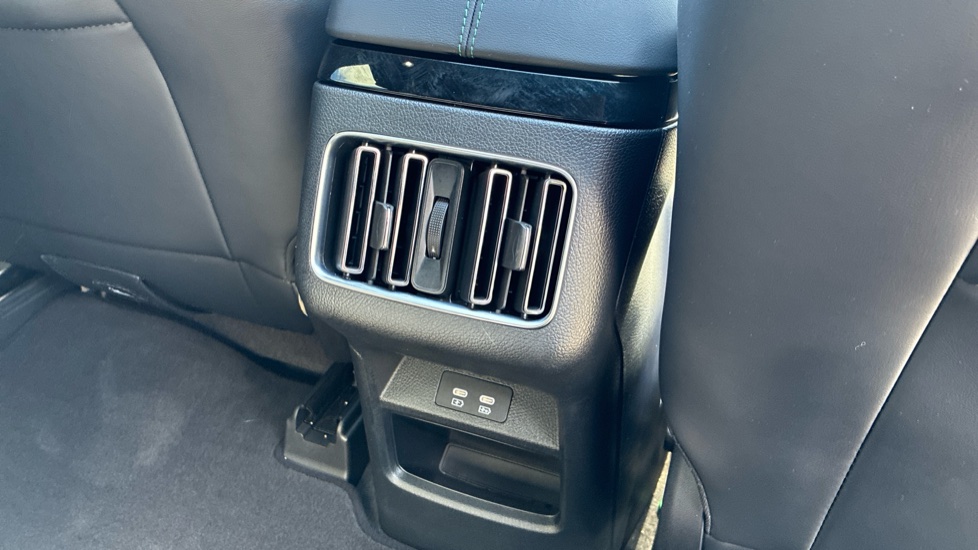 BYD Seal U 1.5 DM-i Comfort 5dr Auto Estate - Image 42