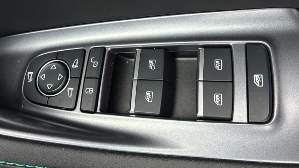 BYD Seal U 1.5 DM-i Comfort 5dr Auto Estate - Image 34