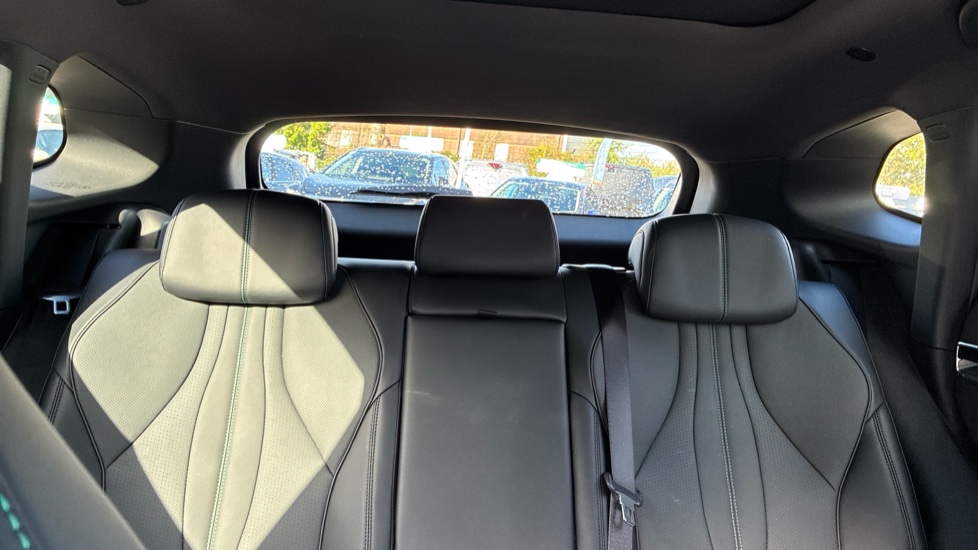 BYD Seal U 1.5 DM-i Boost 5dr Auto Estate - Image 15