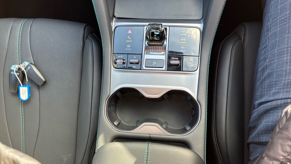 BYD Seal U 1.5 DM-i Boost 5dr Auto Estate - Image 26