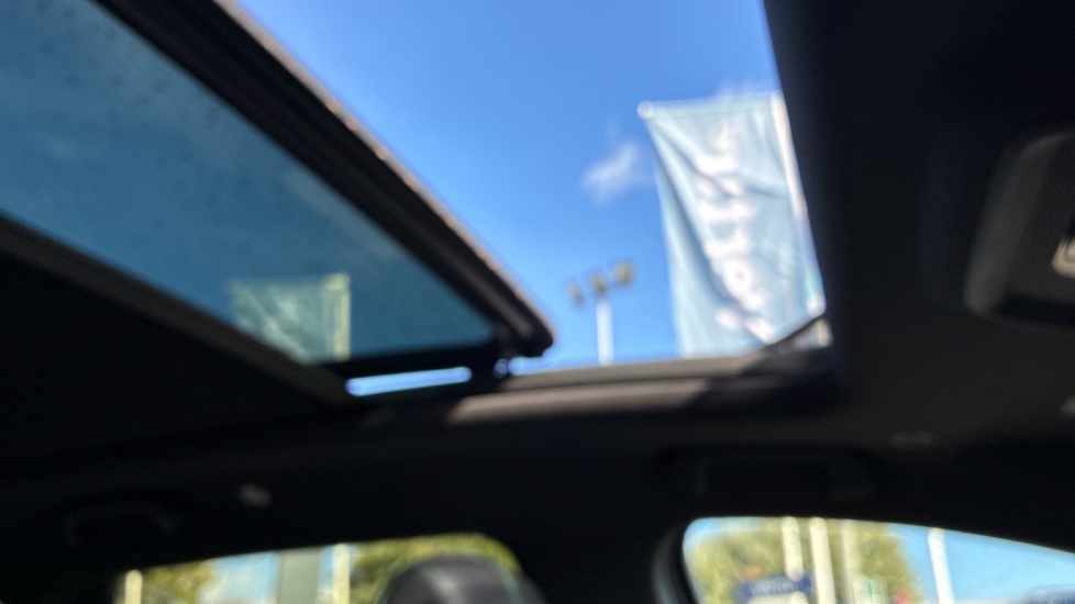 BYD Seal U 1.5 DM-i Boost 5dr Auto Estate - Image 32