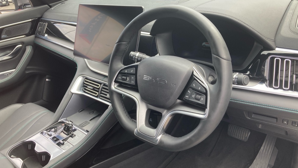 BYD Seal U 1.5 DM-i Comfort 5dr Auto Estate - Image 11