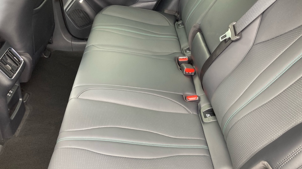 BYD Seal U 1.5 DM-i Comfort 5dr Auto Estate - Image 16