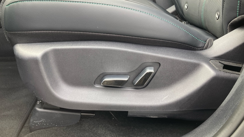BYD Seal U 1.5 DM-i Comfort 5dr Auto Estate - Image 21