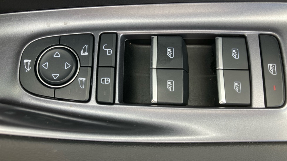 BYD Seal U 1.5 DM-i Comfort 5dr Auto Estate - Image 23
