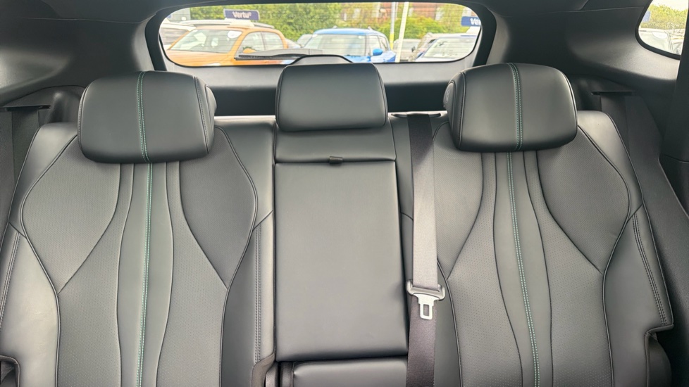 BYD Seal U 1.5 DM-i Comfort 5dr Auto Estate - Image 15