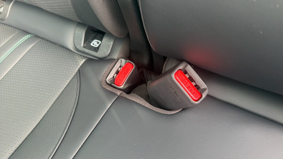 BYD Seal U 1.5 DM-i Comfort 5dr Auto Estate - Image 17