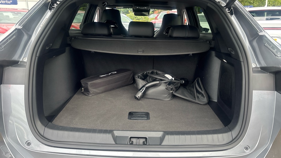 BYD Seal U 1.5 DM-i Comfort 5dr Auto Estate - Image 4