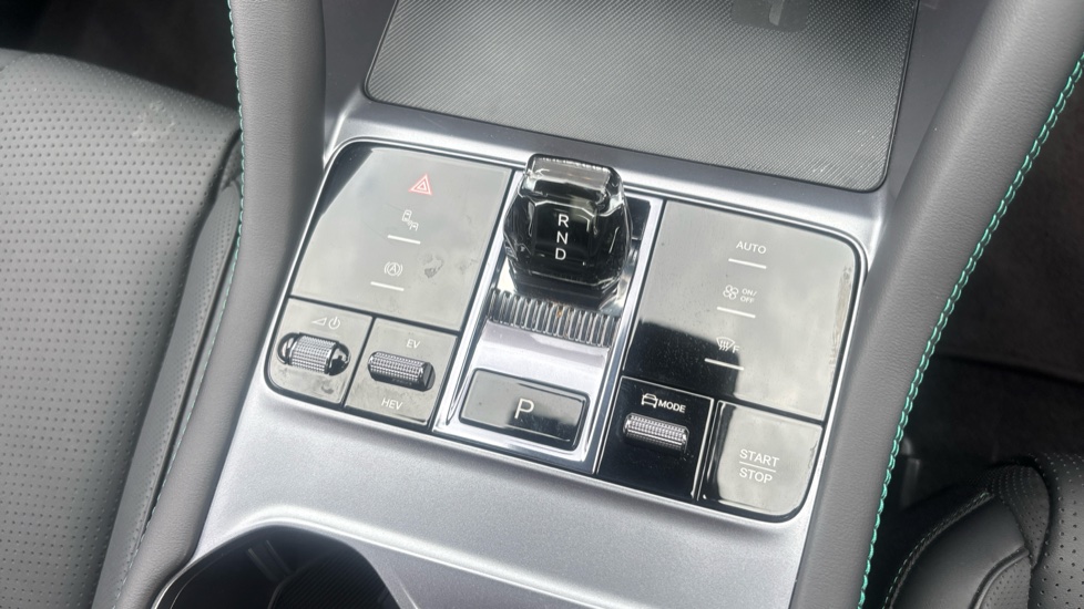 BYD Seal U 1.5 DM-i Comfort 5dr Auto Estate - Image 13
