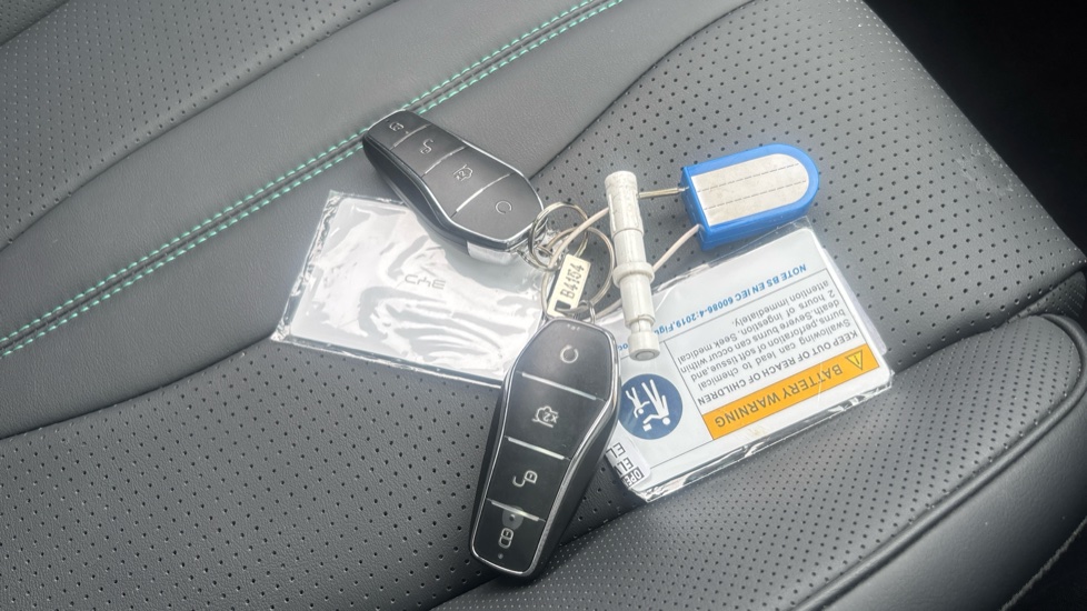 BYD Seal U 1.5 DM-i Comfort 5dr Auto Estate - Image 20