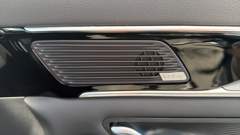 BYD Seal U 1.5 DM-i Comfort 5dr Auto Estate - Image 27
