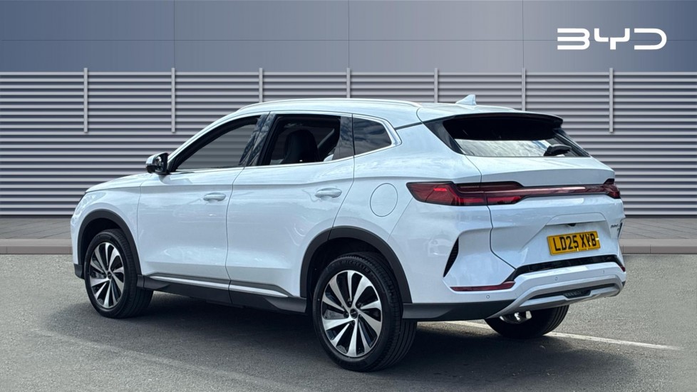 BYD Seal U 1.5 DM-i Comfort 5dr Auto Estate - Image 2