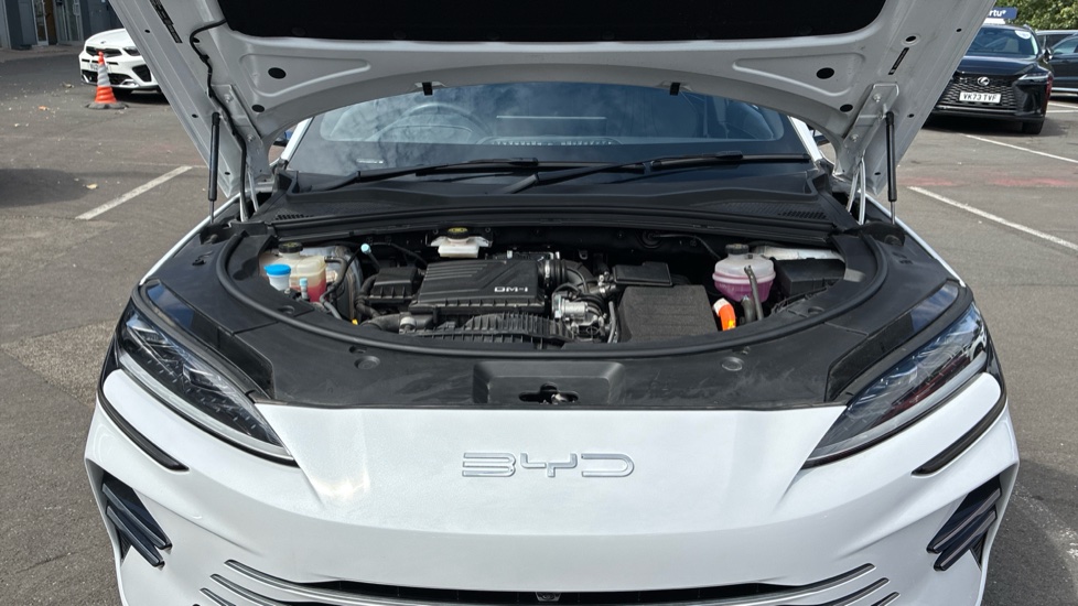 BYD Seal U 1.5 DM-i Comfort 5dr Auto Estate - Image 8