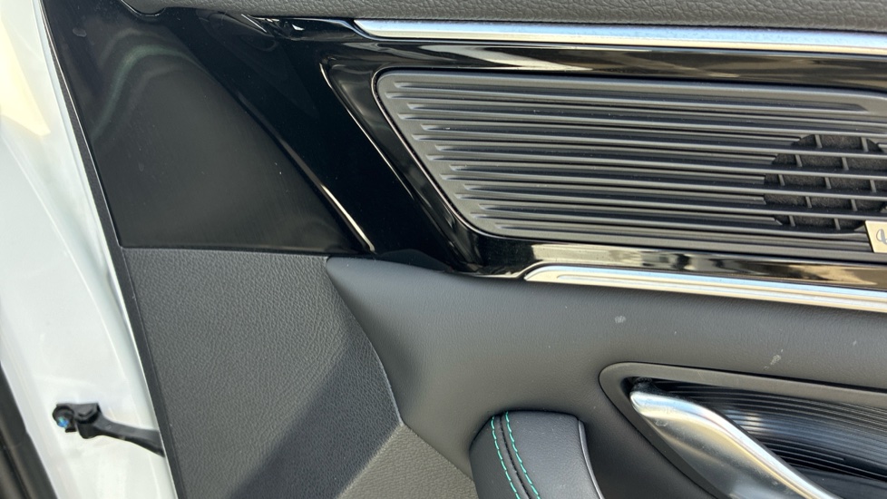 BYD Seal U 1.5 DM-i Comfort 5dr Auto Estate - Image 30