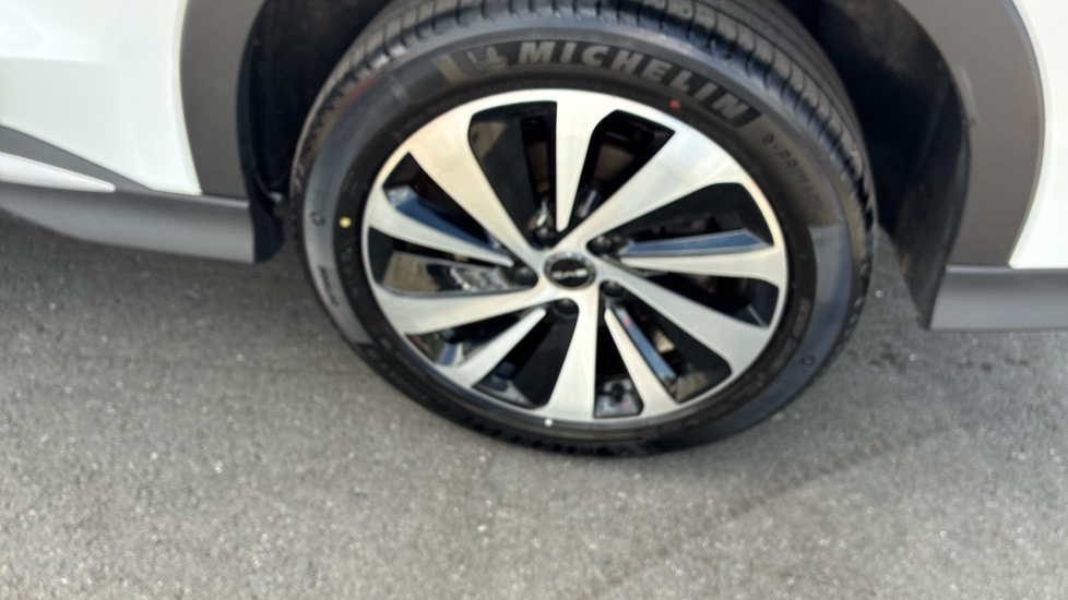 BYD Seal U 1.5 DM-i Comfort 5dr Auto Estate - Image 35