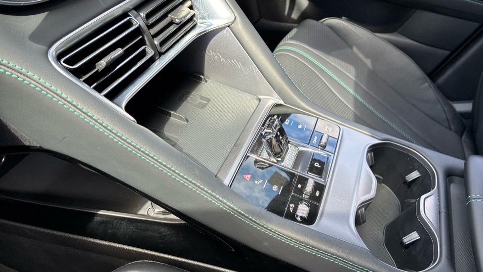 BYD Seal U 1.5 DM-i Comfort 5dr Auto Estate - Image 13
