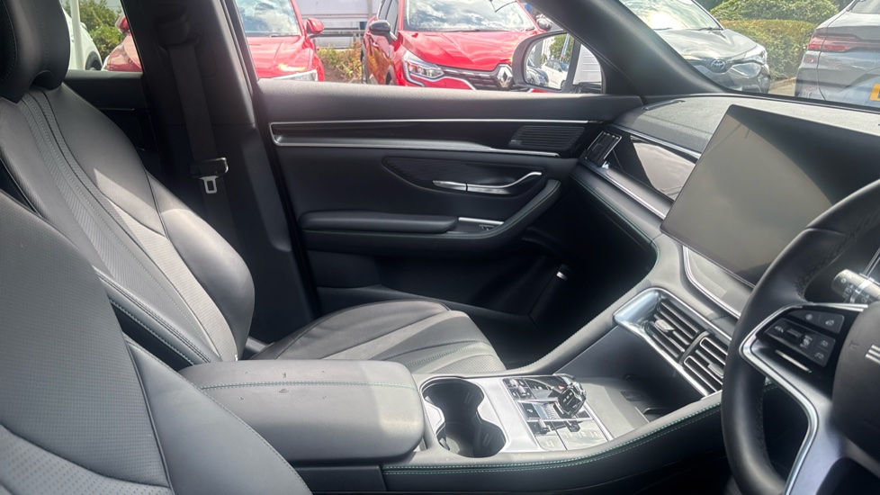 BYD Seal U 1.5 DM-i Comfort 5dr Auto Estate - Image 14