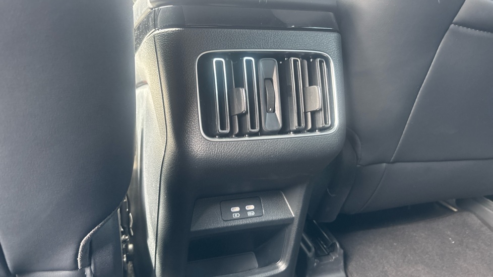 BYD Seal U 1.5 DM-i Comfort 5dr Auto Estate - Image 22