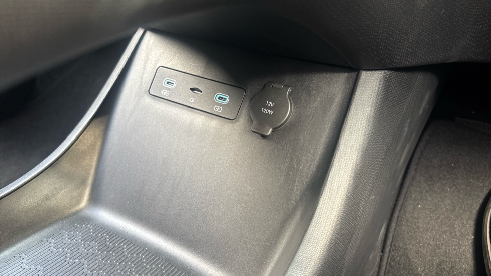 BYD Atto 3 Evo 230kW Design 75kWh 5dr Auto Electric Hatchback - Image 33