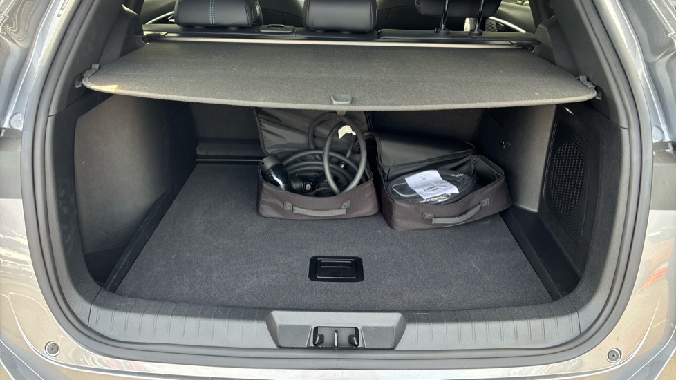 BYD Seal U 1.5 DM-i Comfort 5dr Auto Estate - Image 35