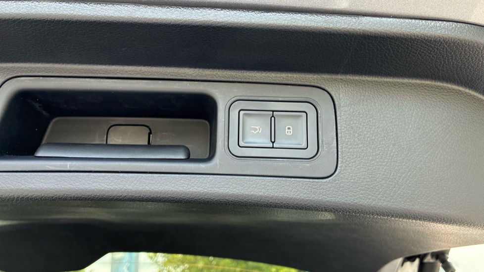 BYD Seal U 1.5 DM-i Comfort 5dr Auto Estate - Image 36