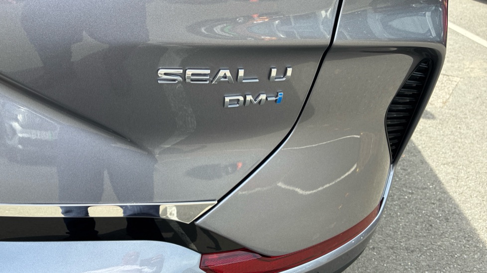 BYD Seal U 1.5 DM-i Comfort 5dr Auto Estate - Image 40