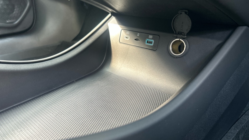 BYD Seal 390kW Excellence AWD 83kWh 4dr Auto Electric Saloon - Image 27