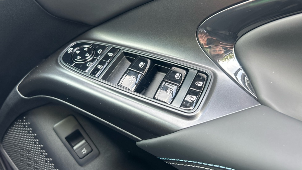 BYD Seal 390kW Excellence AWD 83kWh 4dr Auto Electric Saloon - Image 30