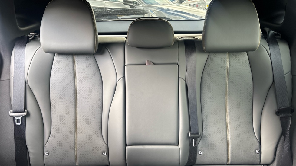 BYD Atto 3 Evo 230kW Design 75kWh 5dr Auto Electric Hatchback - Image 15