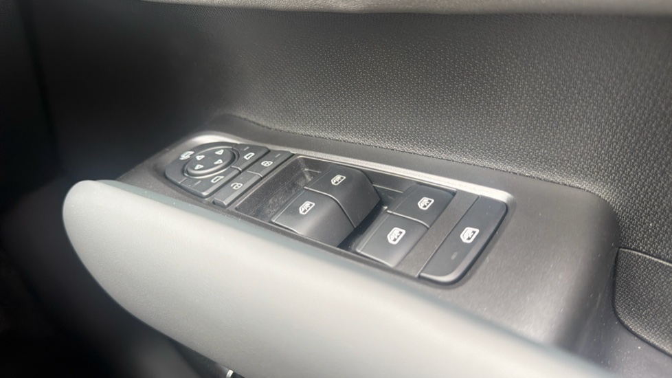 BYD Atto 3 Evo 230kW Design 75kWh 5dr Auto Electric Hatchback - Image 35