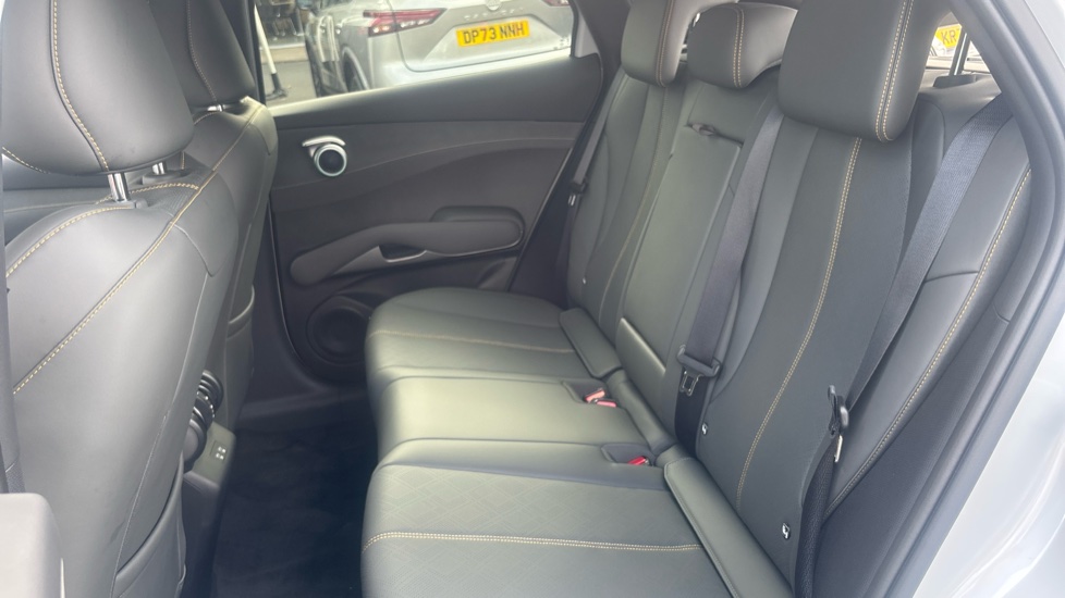 BYD Atto 3 Evo 230kW Design 75kWh 5dr Auto Electric Hatchback - Image 16