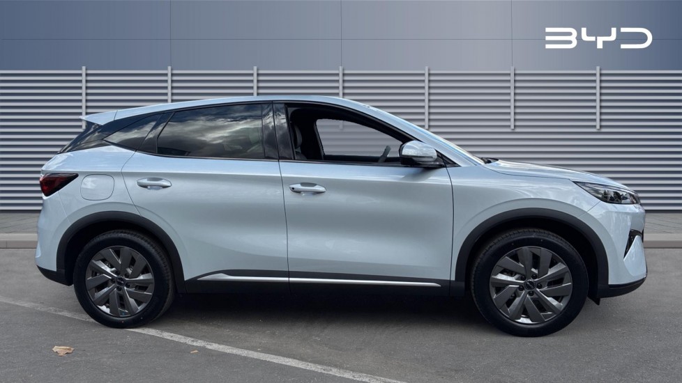 BYD Atto 3 Evo 230kW Design 75kWh 5dr Auto Electric Hatchback - Image 5