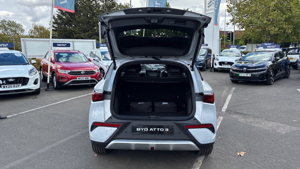 BYD Atto 3 Evo 230kW Design 75kWh 5dr Auto Electric Hatchback - Image 9