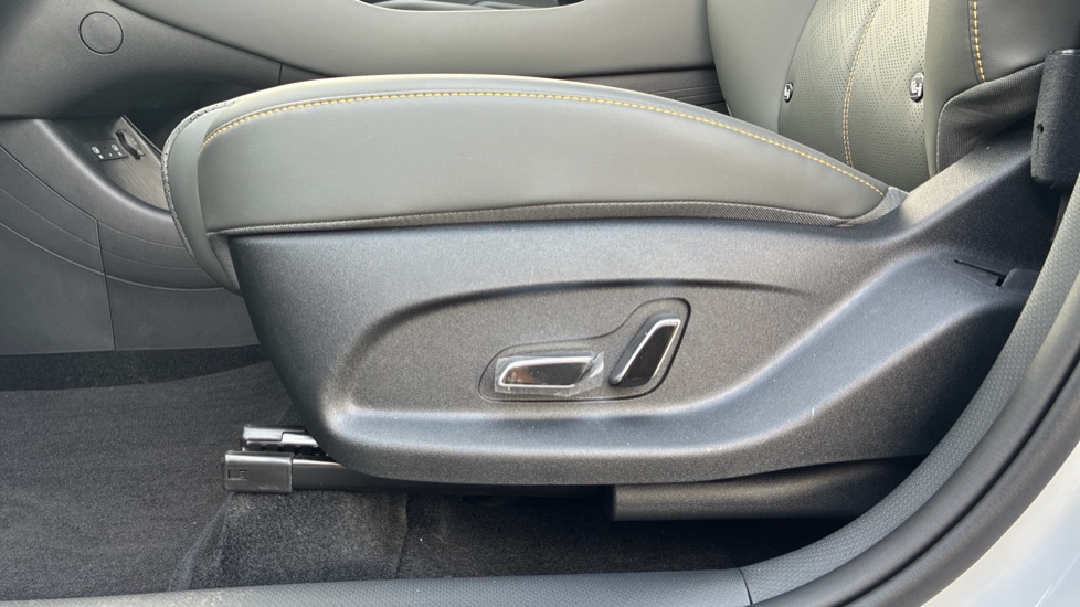 BYD Atto 3 Evo 230kW Design 75kWh 5dr Auto Electric Hatchback - Image 37