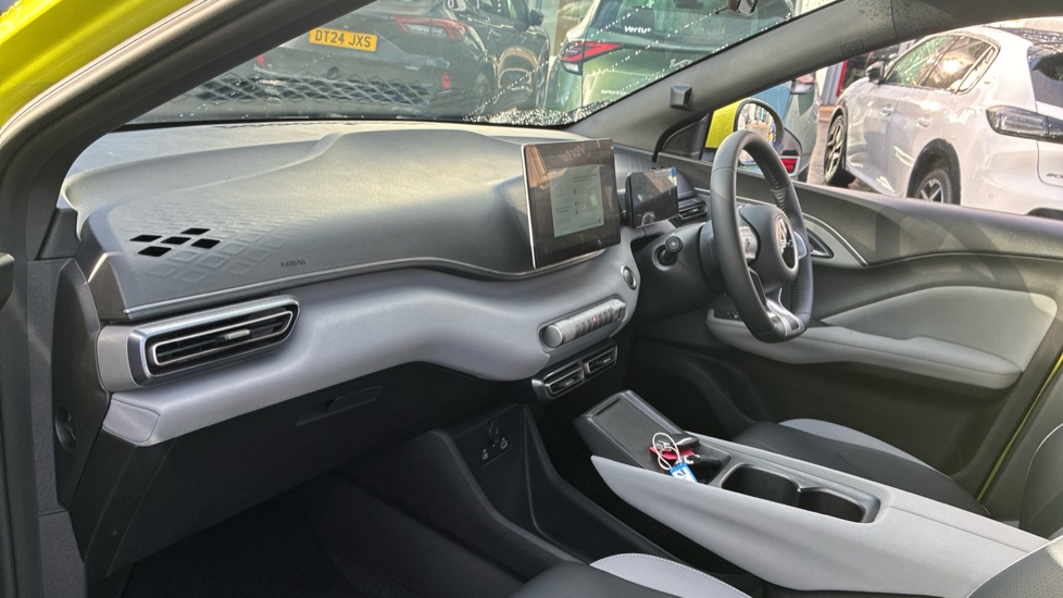 BYD Dolphin Surf 65kW Boost 43kWh 5dr Auto Electric Hatchback - Image 9